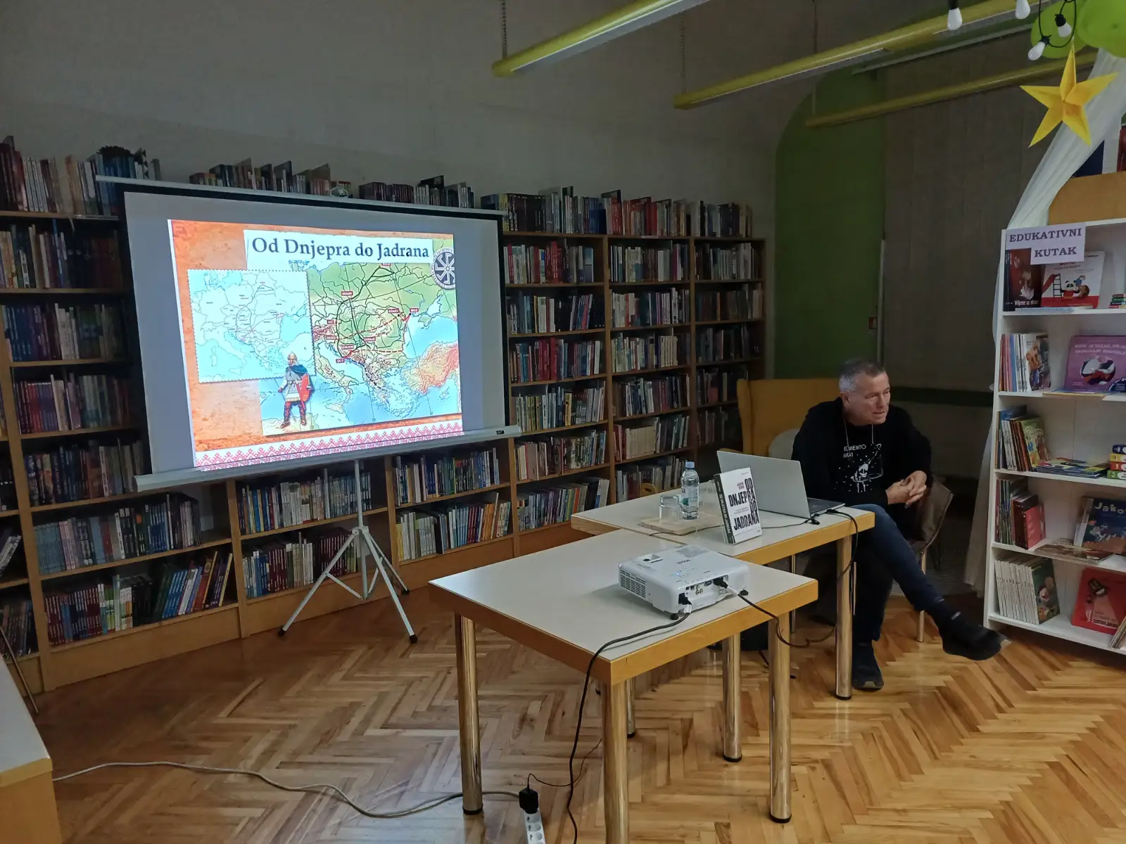 Jasen Boko u Županji predstavio slikovnicu i putopis za odrasle 