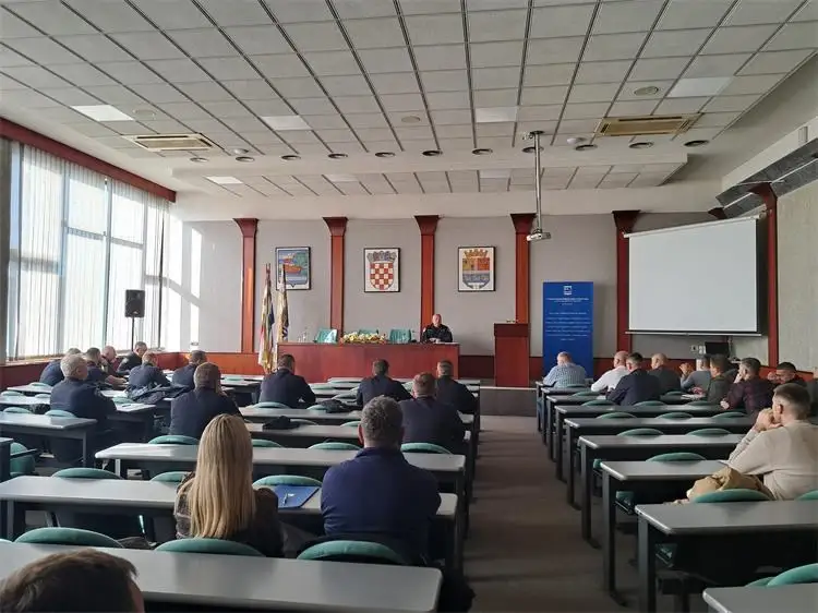 Od 15. studenog obavezna zimska oprema na vozilima, prijete visoke kazne