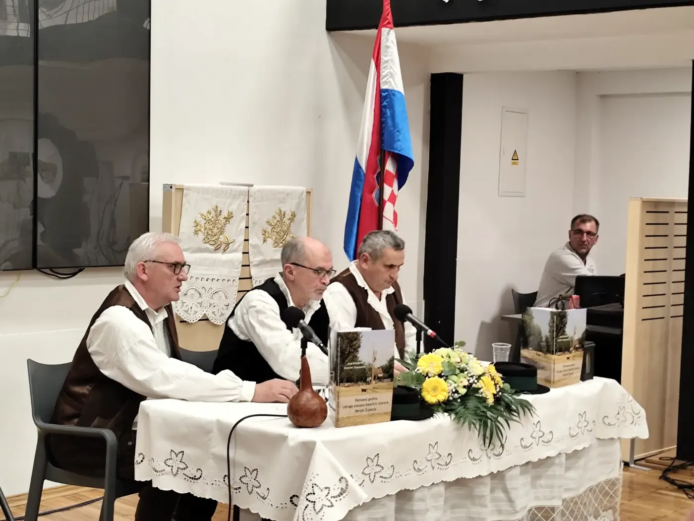 Petnaest godina Udruge stanara šokačkih stanova Đeram Županja